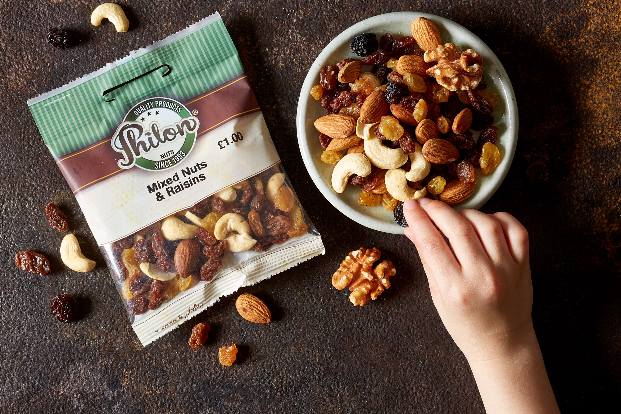 Philon Mixed Nuts & Raisins