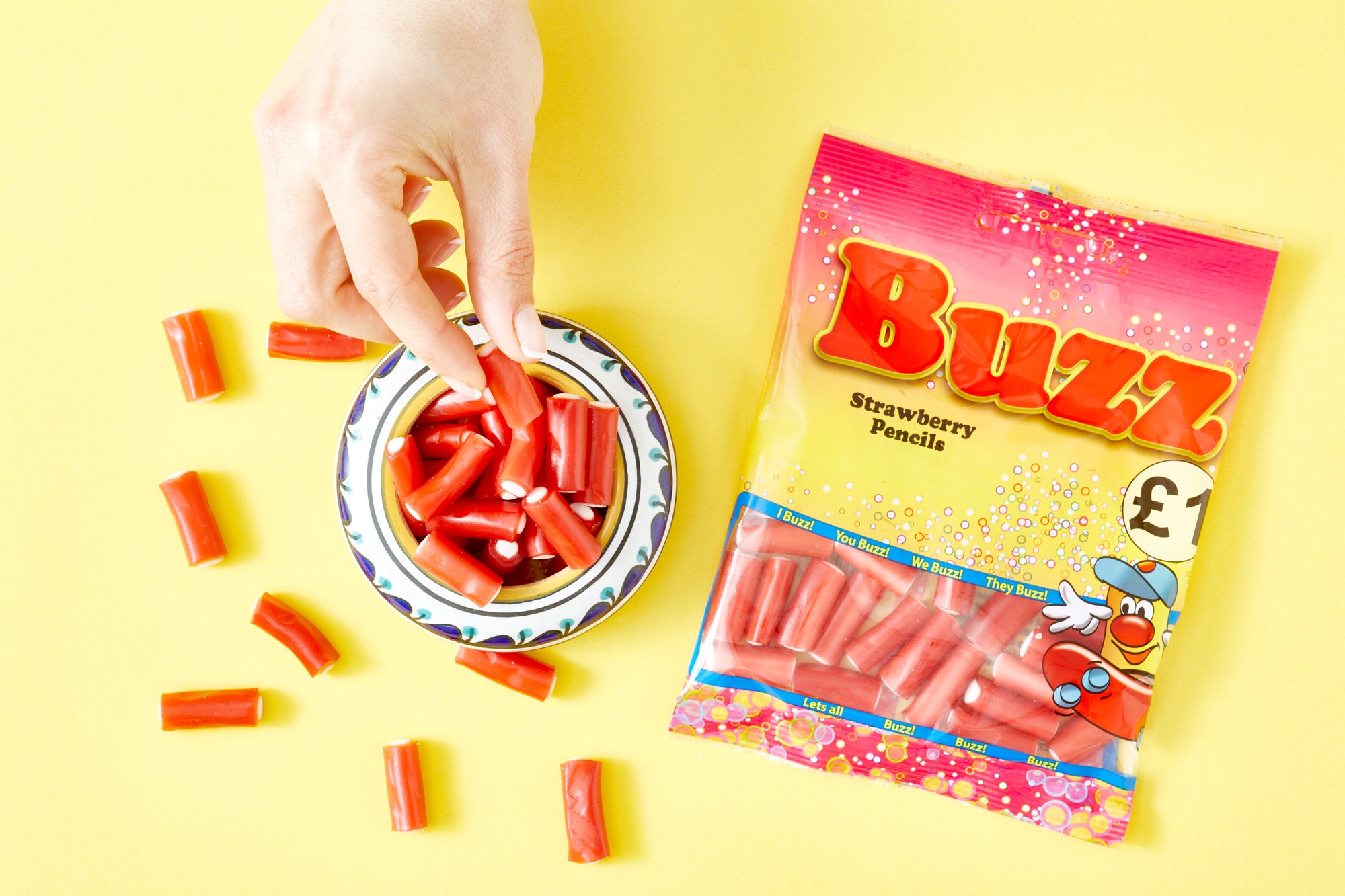 Buzz Sweets Mini Strawberry Pencils | Share Pack